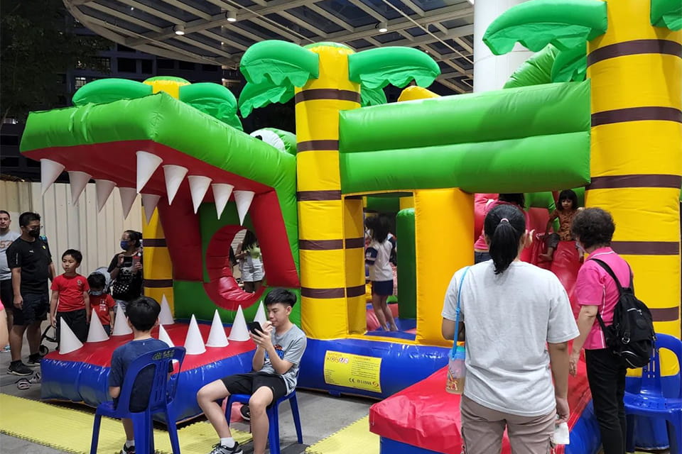 Bouncy Castle (Crocodile)